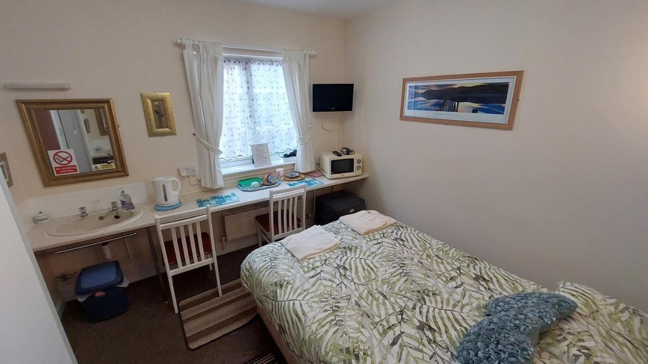 מייבלת'ורפ Tennyson Lodge מראה חיצוני תמונה